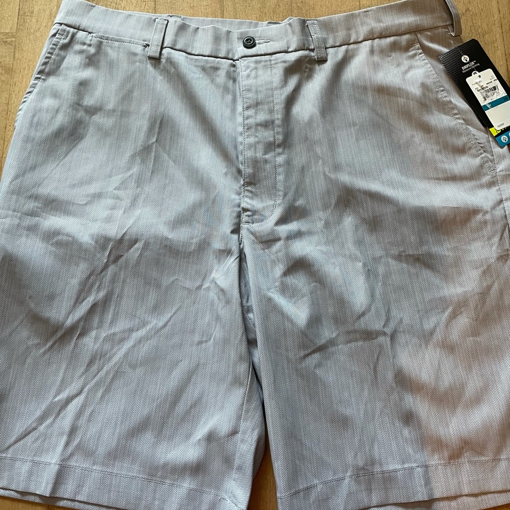 Mens NWT shorts 36 waist